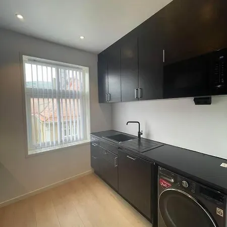 Newly Renovated Centrally Located In * Bergen